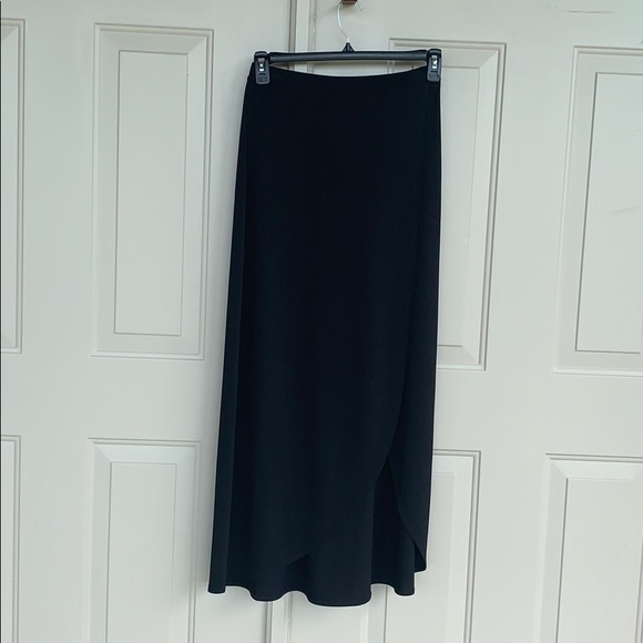 🆕 Express Black Maxi Skirt - Picture 6 of 12
